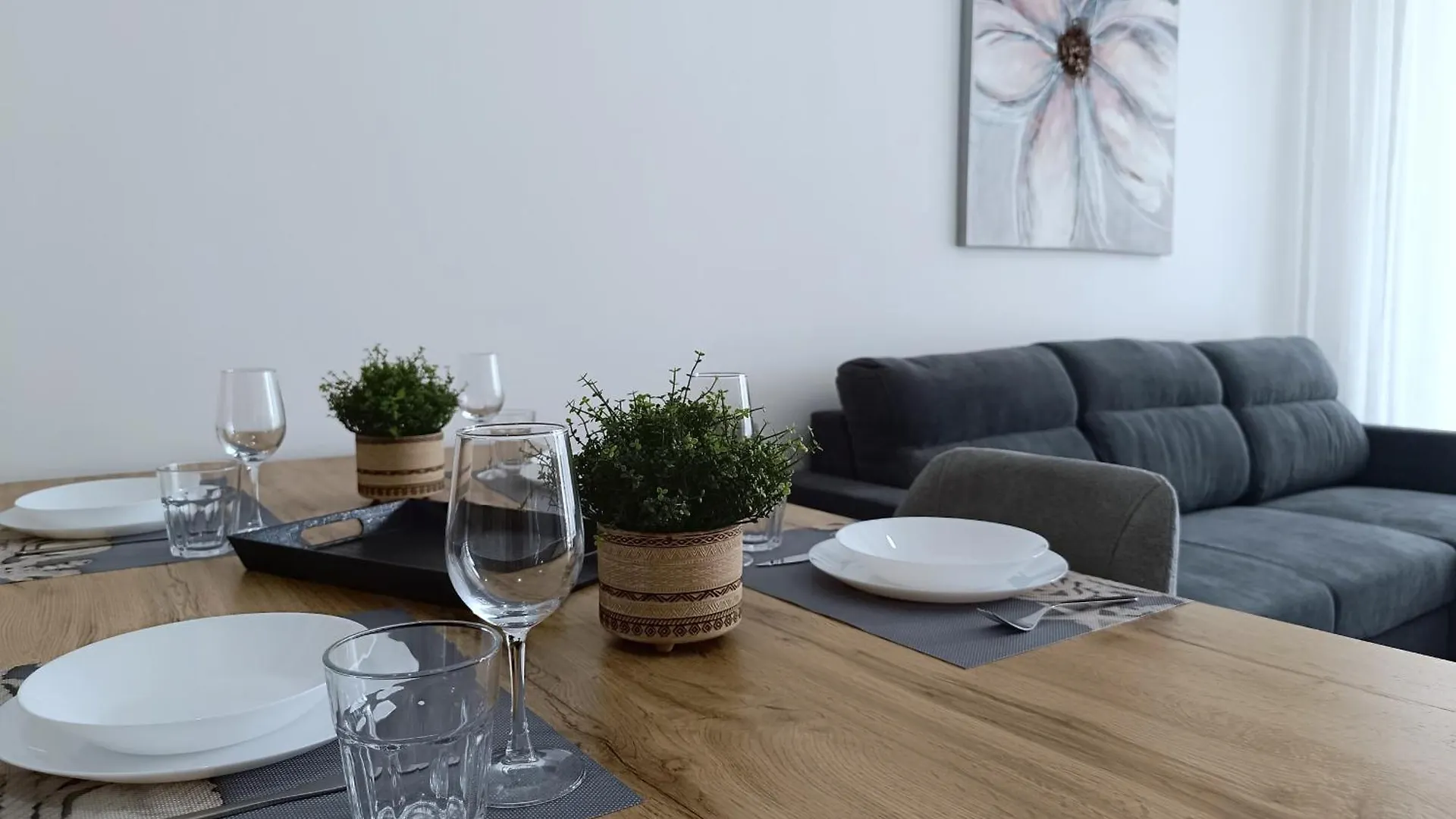 Ξενοδοχείο με διαμερίσματα Larvella Estia Luxury Suites Λάρνακα