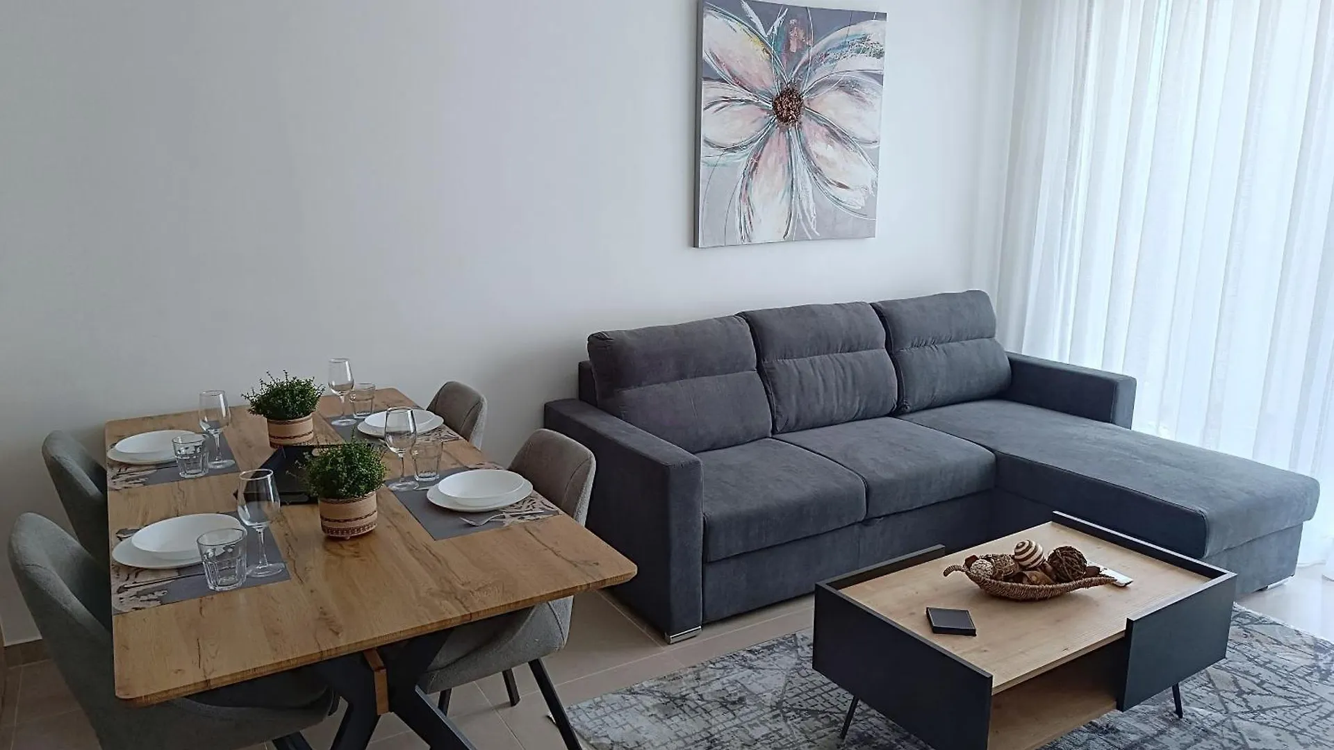 Larvella Estia Luxury Suites Λάρνακα