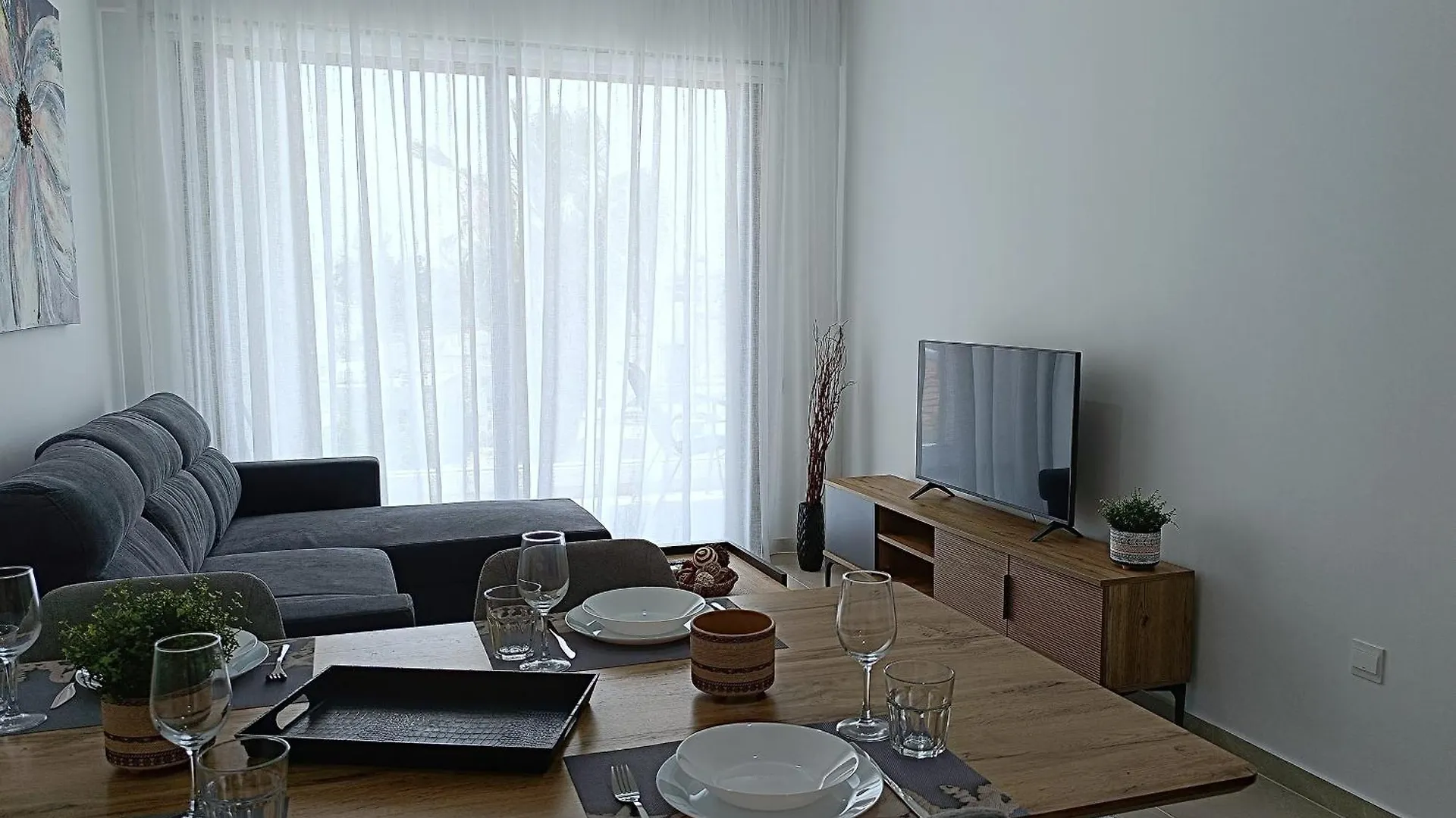 Aparthotel Larvella Estia Luxury Suites Larnaca Cyprus
