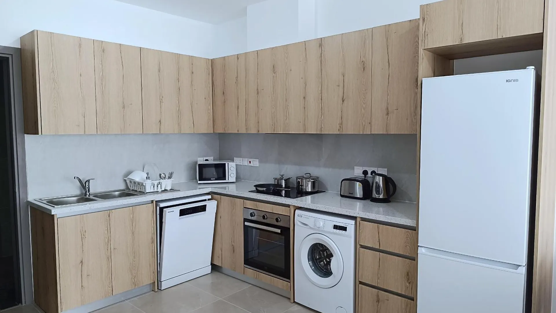 Larvella Estia Luxury Suites Larnaca
